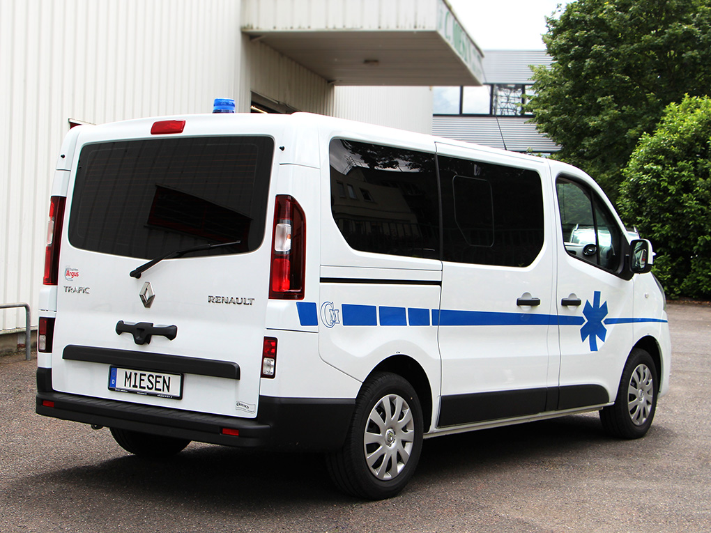 Ambulance Renault Trafic | C. Miesen